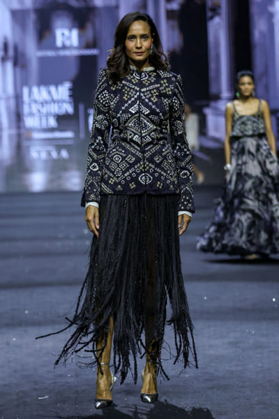 Ritika Mirchandani Black embroidered kurta and tassel skirt set RITIMAY26D145308