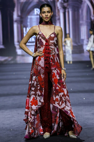 Ritika Mirchandani Red cutwork embroidered kurta set RITIMAY26D145321