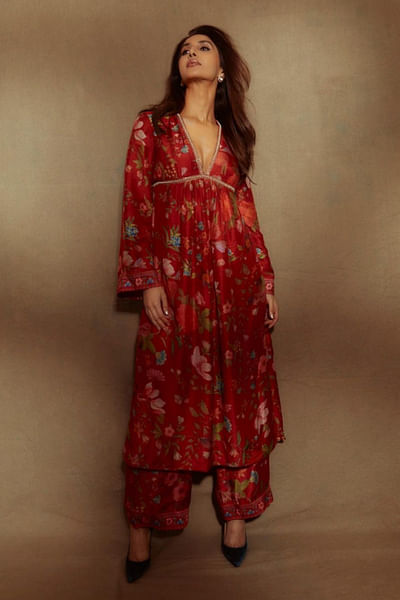 Red printed kurta and pants