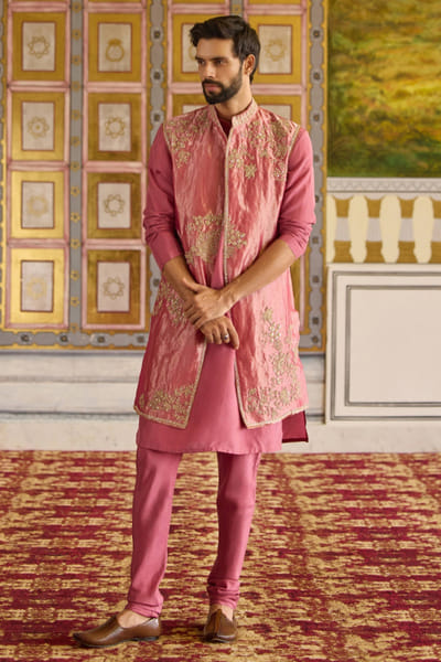 Fuchsia embroidered bandi set
