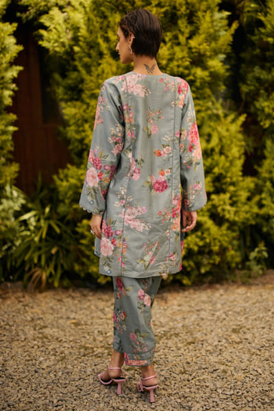 Ridhi Mehra Powder blue floral printed kurta set RIDHJUL26D150236