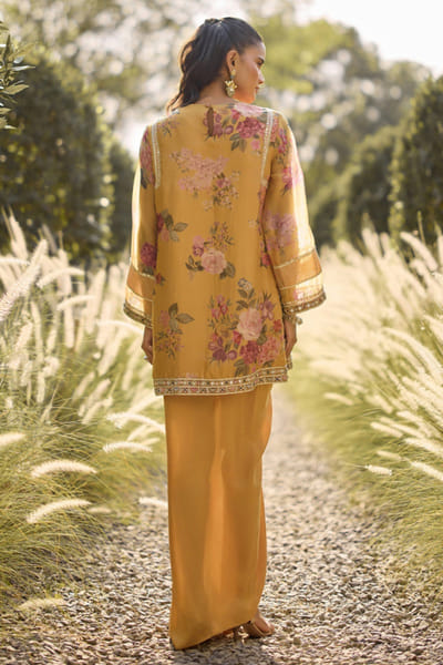 Ridhi Mehra Yellow print embroidered kurta-drape skirt set RIDHJUL26D150209