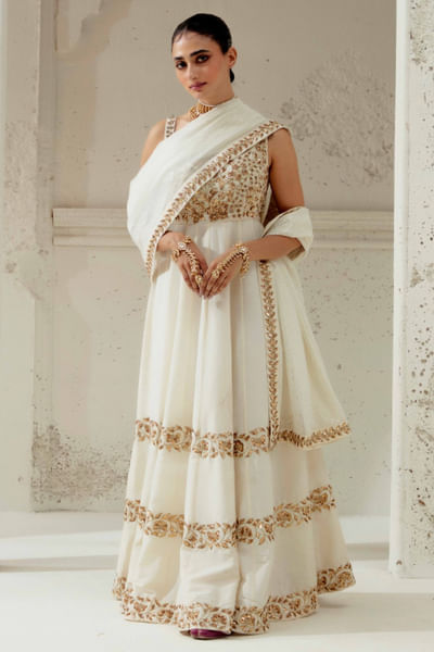 Ivory floral zardozi embroidered anarkali set