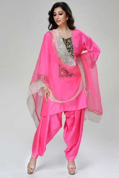 Fuchsia sequin embroidered kurta set