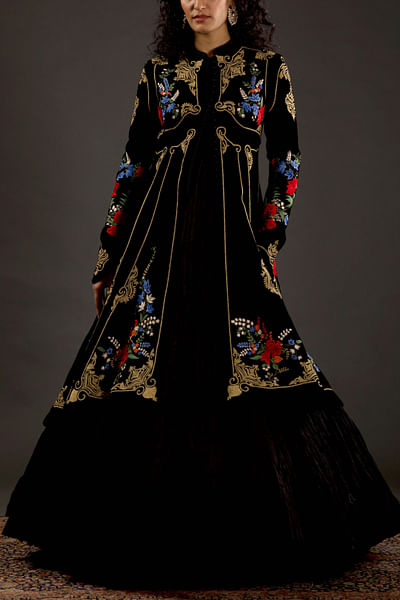 Black embroidered long jacket
