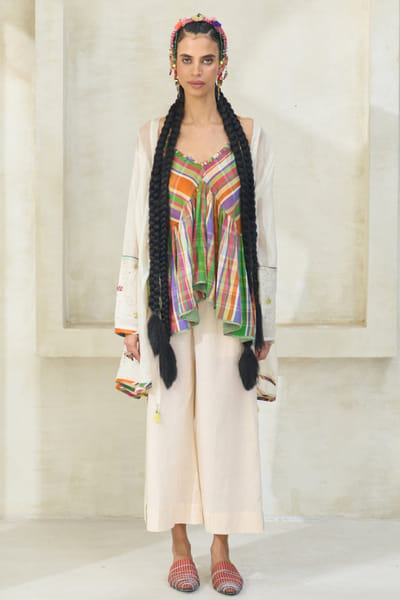 Oyster white kota silk overlay