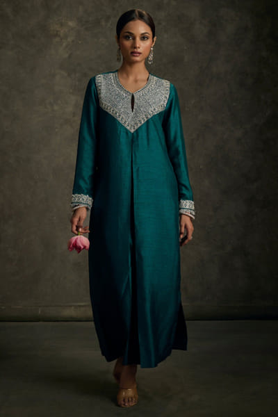 Label Revati Palshetkar Emerald green zardozi embroidered kurta dress LABEJUL26D148566