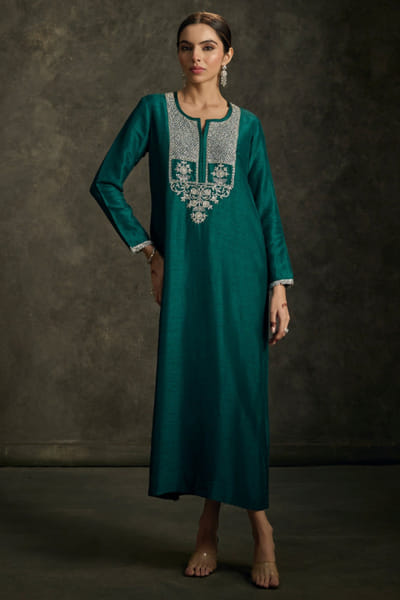 Label Revati Palshetkar Emerald green cutdana embroidered kurta dress LABEJUL26D148572