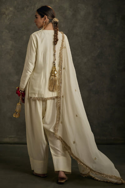 Label Revati Palshetkar Ivory zardozi embroidered farshi salwar set LABEJUL26D148550