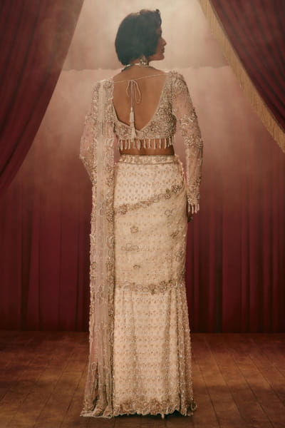 Roqa Ivory hand embroidered pre-draped sari set ROQMAR26D140654
