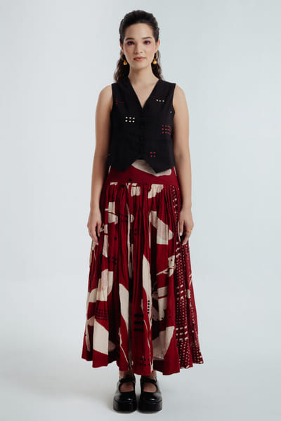 Rias Jaipur Red-black bagru dabu print embroidered skirt RIASAUG26D152480