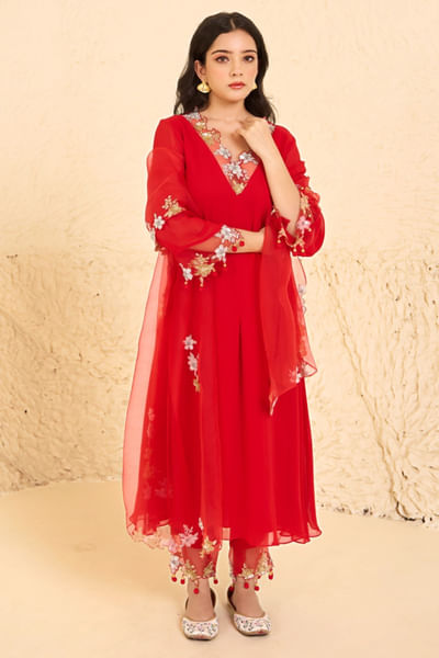 Red floral hand embroidered kurta set