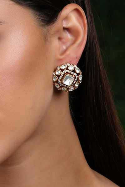 Gold round kundan studs