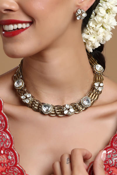 Gold kundan moissanite hasli choker set