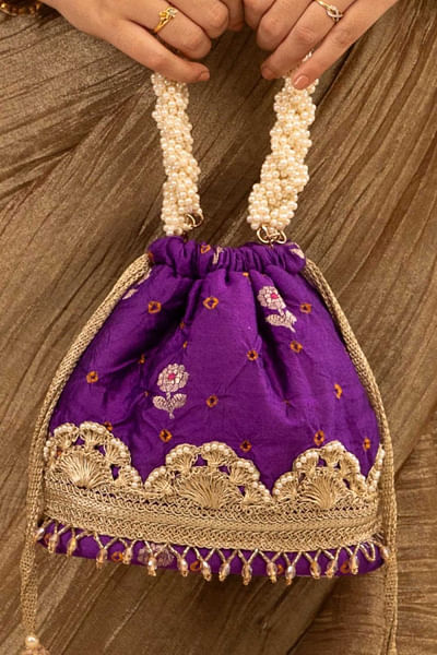 Violet bandhani bucket bag