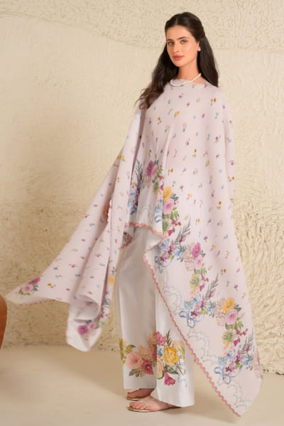 Moh India Nude pink floral printed cape MOHIJUN26D148137