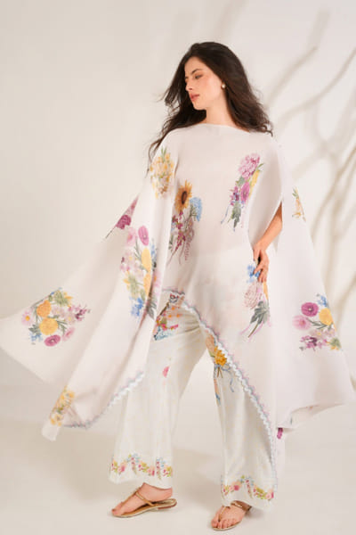 Moh India White floral printed cape MOHIJUN26D148138