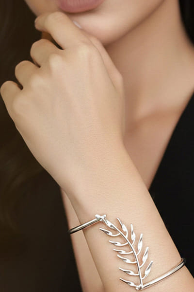 Silver leaf embellished cuff bangle