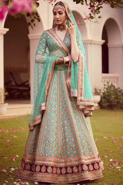 Sabyasachi Lehenga set SAC29FEB2005