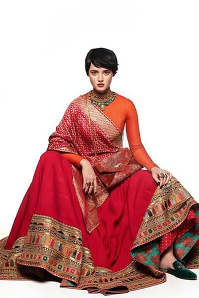Sabyasachi Lehenga set SACGH010019