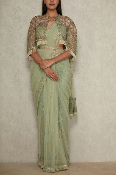 Sabyasachi Cape Sari SACINA22