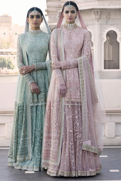 Sabyasachi Lehenga, Peplum, Stole and veil SACINAL30