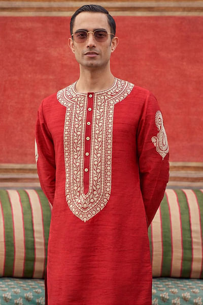 Raw silk threadwork kurta with paisley sleeve