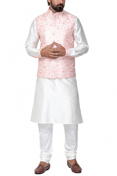 Ivory embroidered kurta set & Nehru jacket