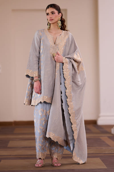 Safaa Grey bandhani-floral zari gota woven kurta set SAFAAUG26D151352