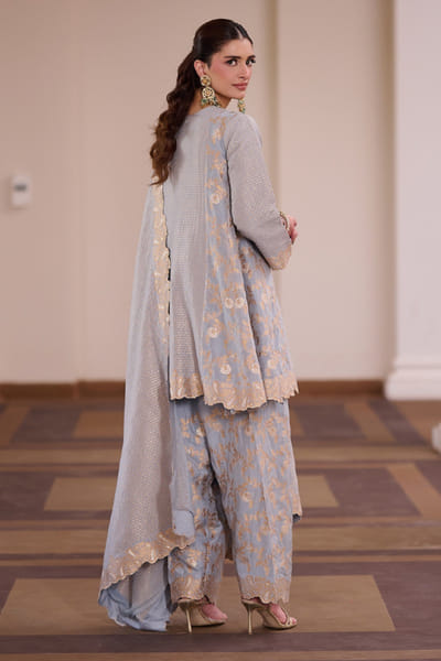 Safaa Grey bandhani-floral zari gota woven kurta set SAFAAUG26D151352