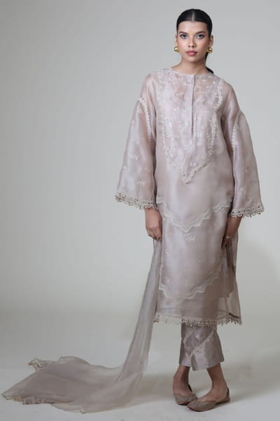 Bunka Sand floral embroidered straight kurta set BUNKAPR26D242842