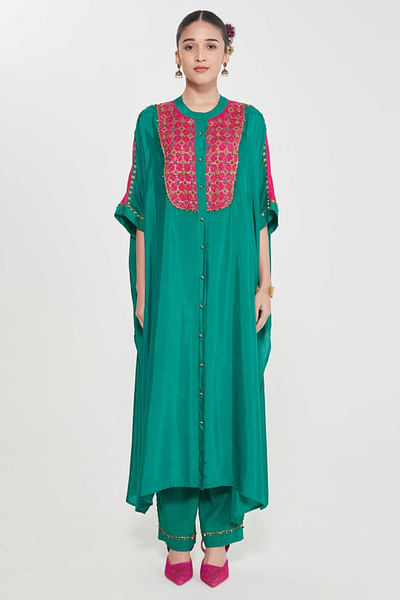 Emerald green hand embroidered kurta set