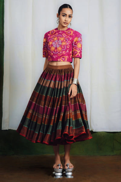 Multicoloured embroidered skirt set