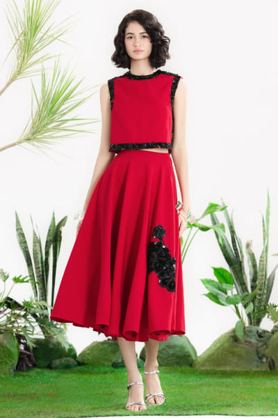 Siddhartha Bansal Red-black floral hand embroidered skirt set SIDDMAY26D145006