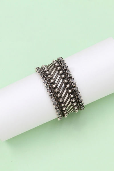 Silver beaded and engraved oxidized bangle