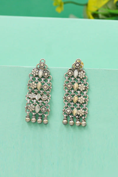 Silver floral filigree earrings