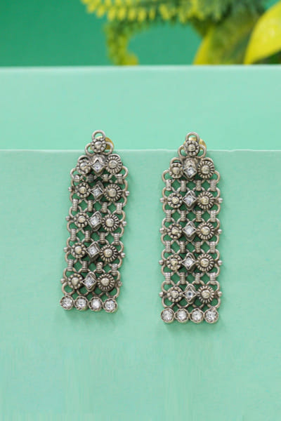 Silver floral kundan stone earrings