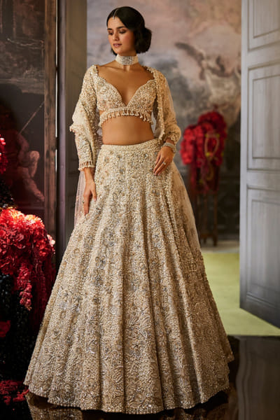 Seema Gujral Ivory floral sequin embroidered lehenga set SEEMAUG26D153209