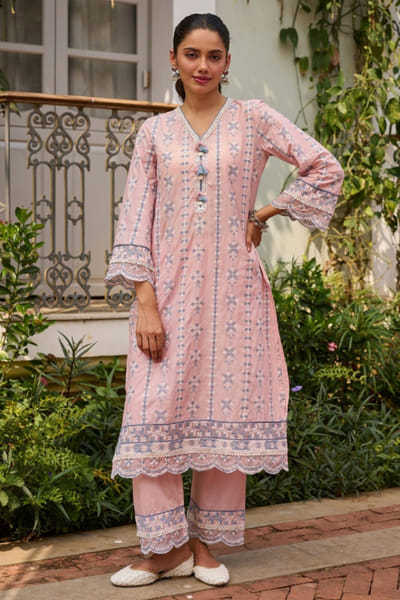 Mulmul Pink embroidered and printed kurta set MULMJUL26D149385