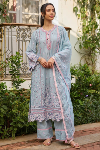 Mulmul Blue floral print kurta set MULMJUL26D249712