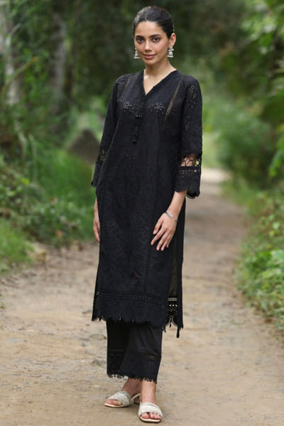 Black floral eyelet embroidery kurta set