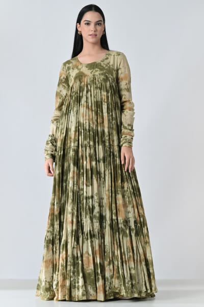 Samant Chauhan Olive green printed and pleated maxi dress SAMAMAY26D144407