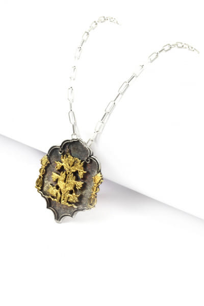 Silver pendant and chain