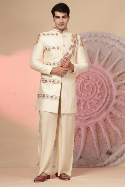 Off-white embroidered jacket set