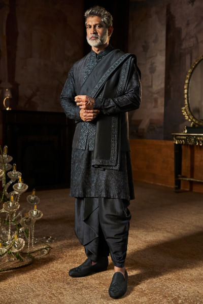 Charcoal thread embroidered grey bandi set
