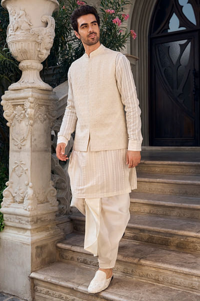 Ivory chevron embroidered bandi kurta set