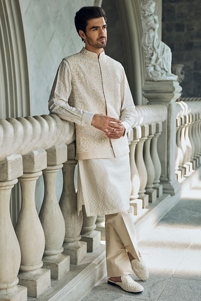 Beige floral embroidered bandi kurta set