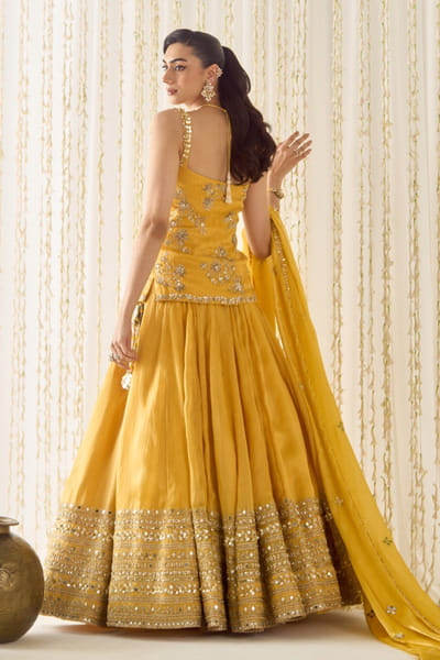Sanya Gulati Mustard floral embroidered lehenga set SANYMAY26D145324
