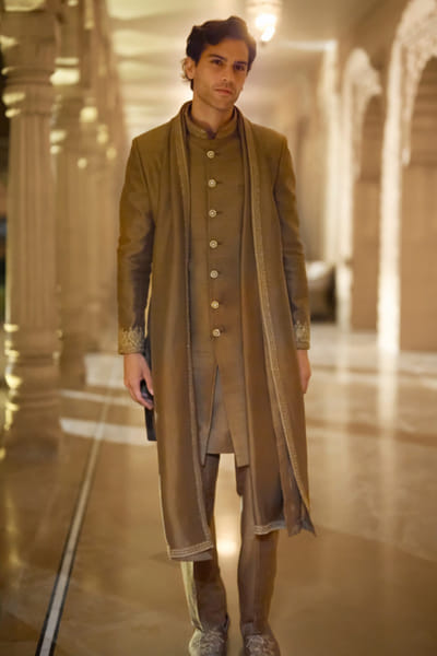 Seema Gujral Antique gold thread embroidered sherwani set SEEMJUL26D149112