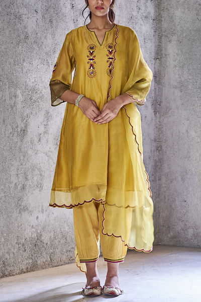 Mustard yellow kurta set
